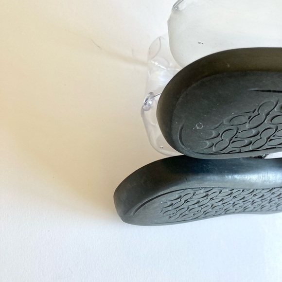 Coach Laurel Silver Tan Leather Rubber Outsole Flip Flops Sandals size 8 - Picture 11 of 16